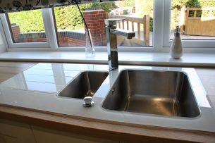 contemporary-kitchen-sink