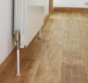 perfect wood skirting board Bishopstoke Manor